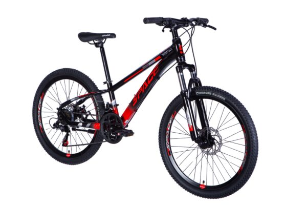 Fekete-piros hegyi kerékpár oldalnézetből