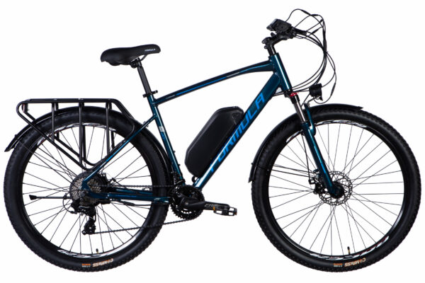 Kék elektromos kerékpár csomagtartóval és vastag kerekekkel.