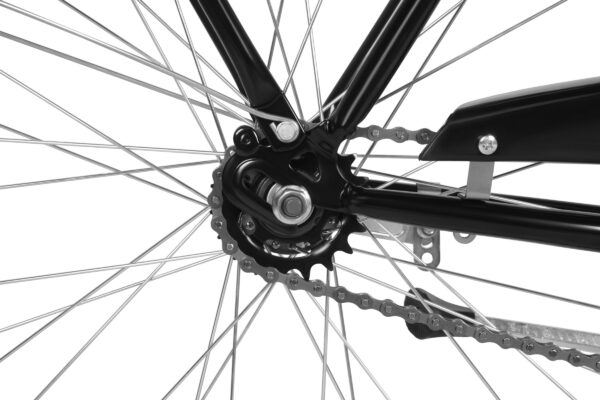 Kerékpár hátsó kerék lánccal és fogaskerékkel.